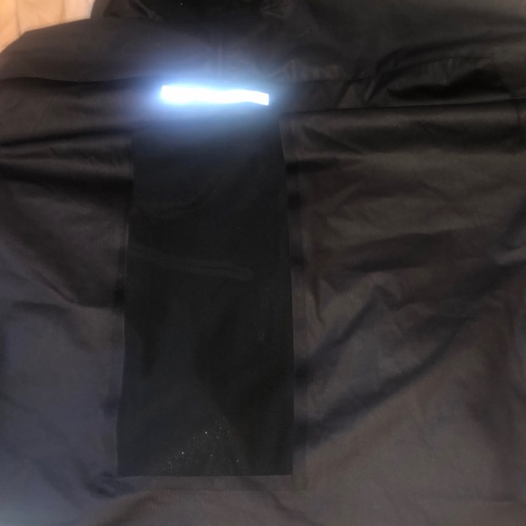 Nike Tech Pack Packable Reflective Running Jacket - Picture 10 of 15